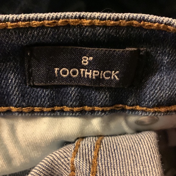 J CREW TOOTHPICK DISTRESSED SKINNY JEANS SIZE 28T - Picture 9 of 10